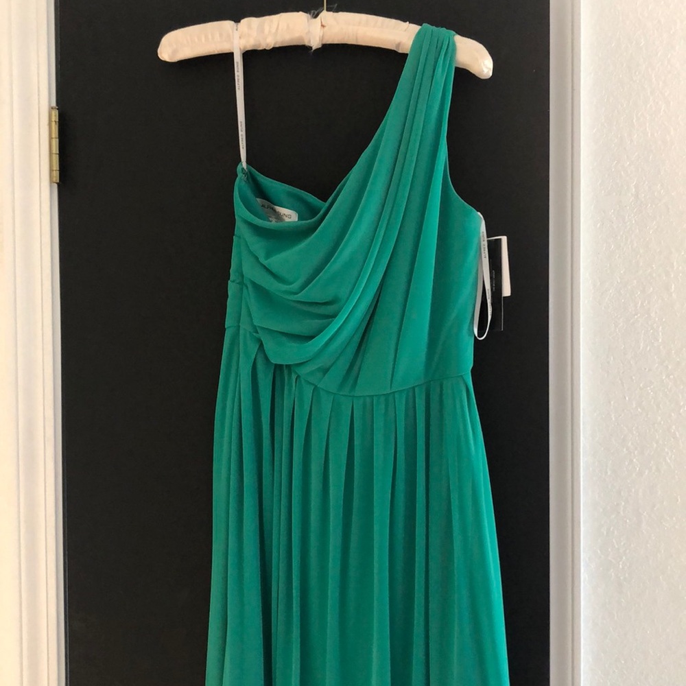 Alfred sung emerald one shoulder dress